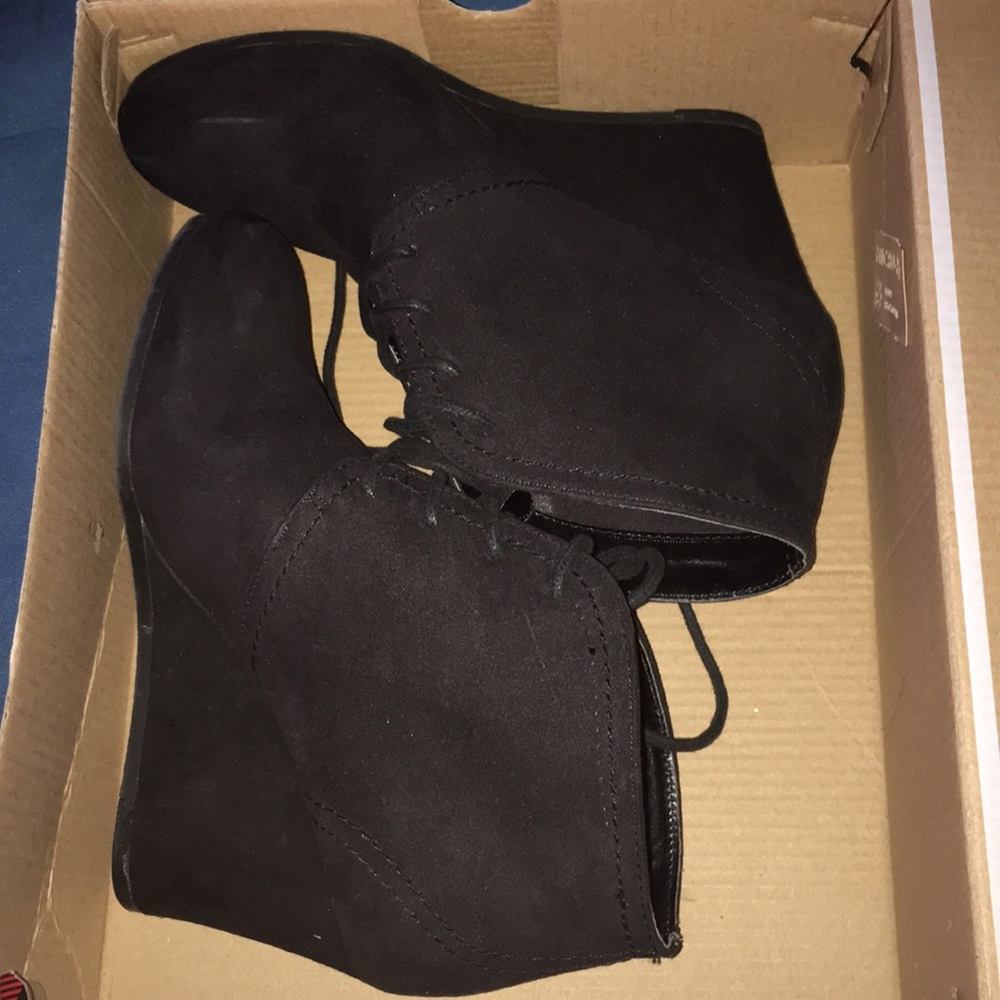 Black Arizona Wedges